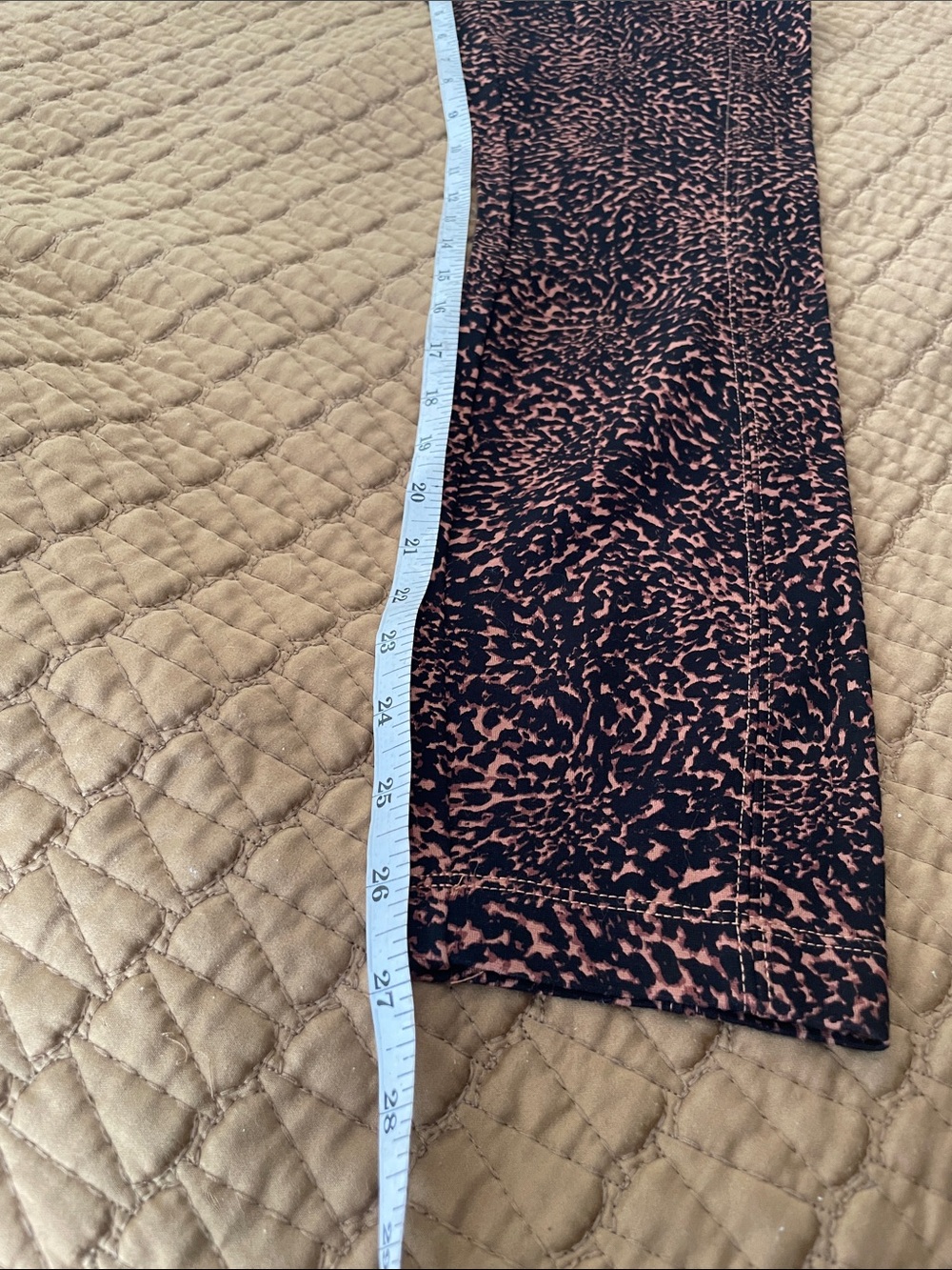 Lysse Tortoise Shell Knit Pants - Picture 4 of 4